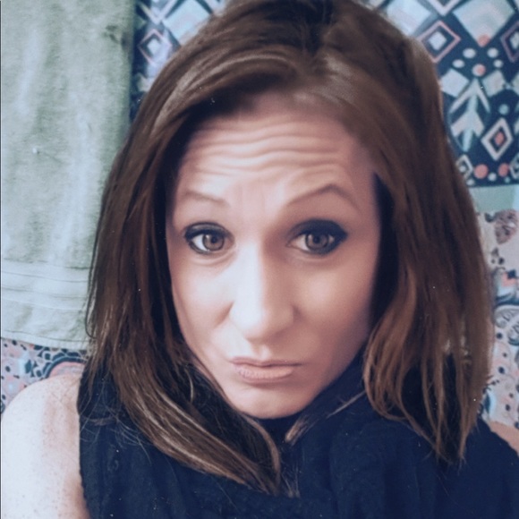 Meet your Posher, Carrie lynn - Picture 1 of 1